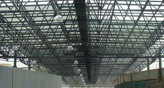 汕头听网架公司的名目师阐述其网架的季节个性